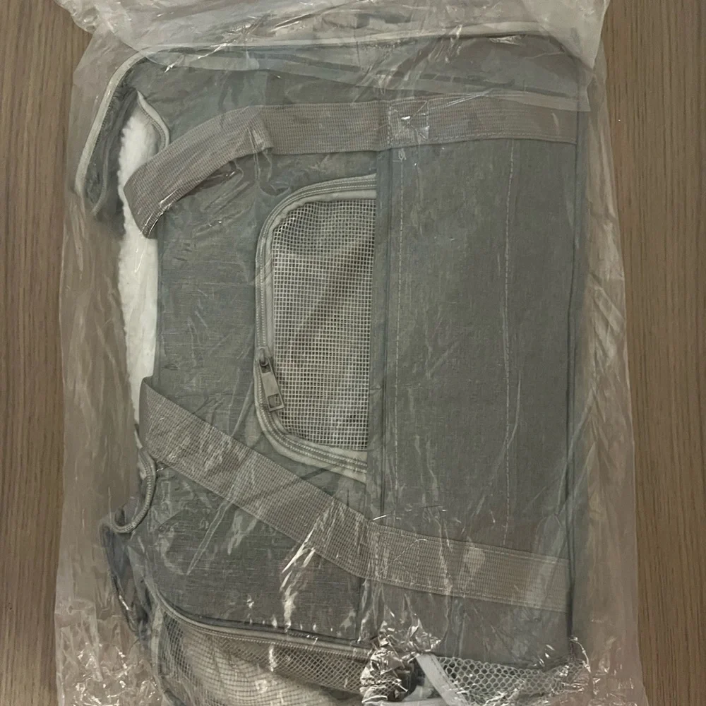 TSA Approved Pet Carrier / Travel Bag